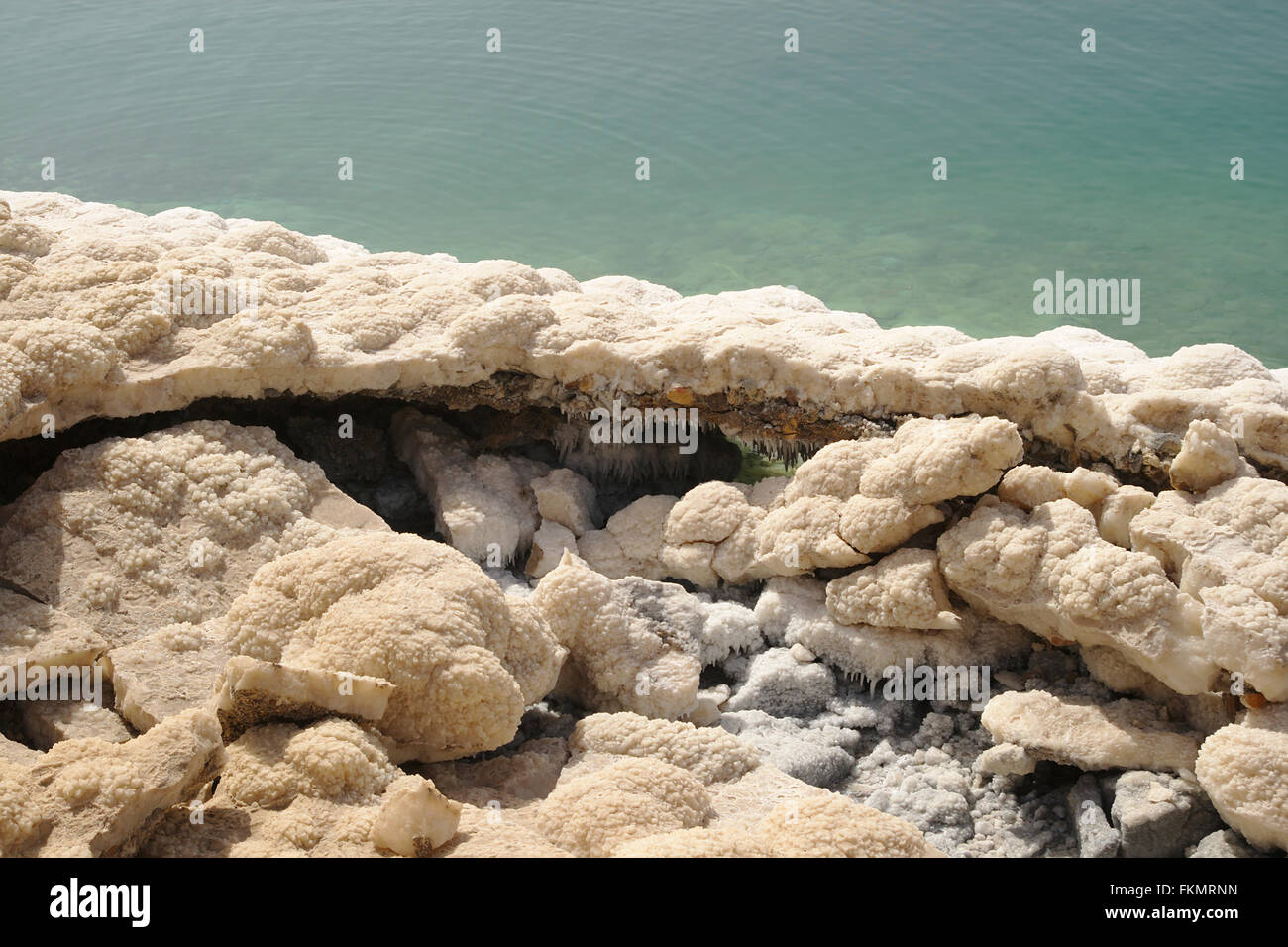Les dépôts de sel sur les bords de la Mer Morte, Jordanie, Wadi Mujib Banque D'Images
