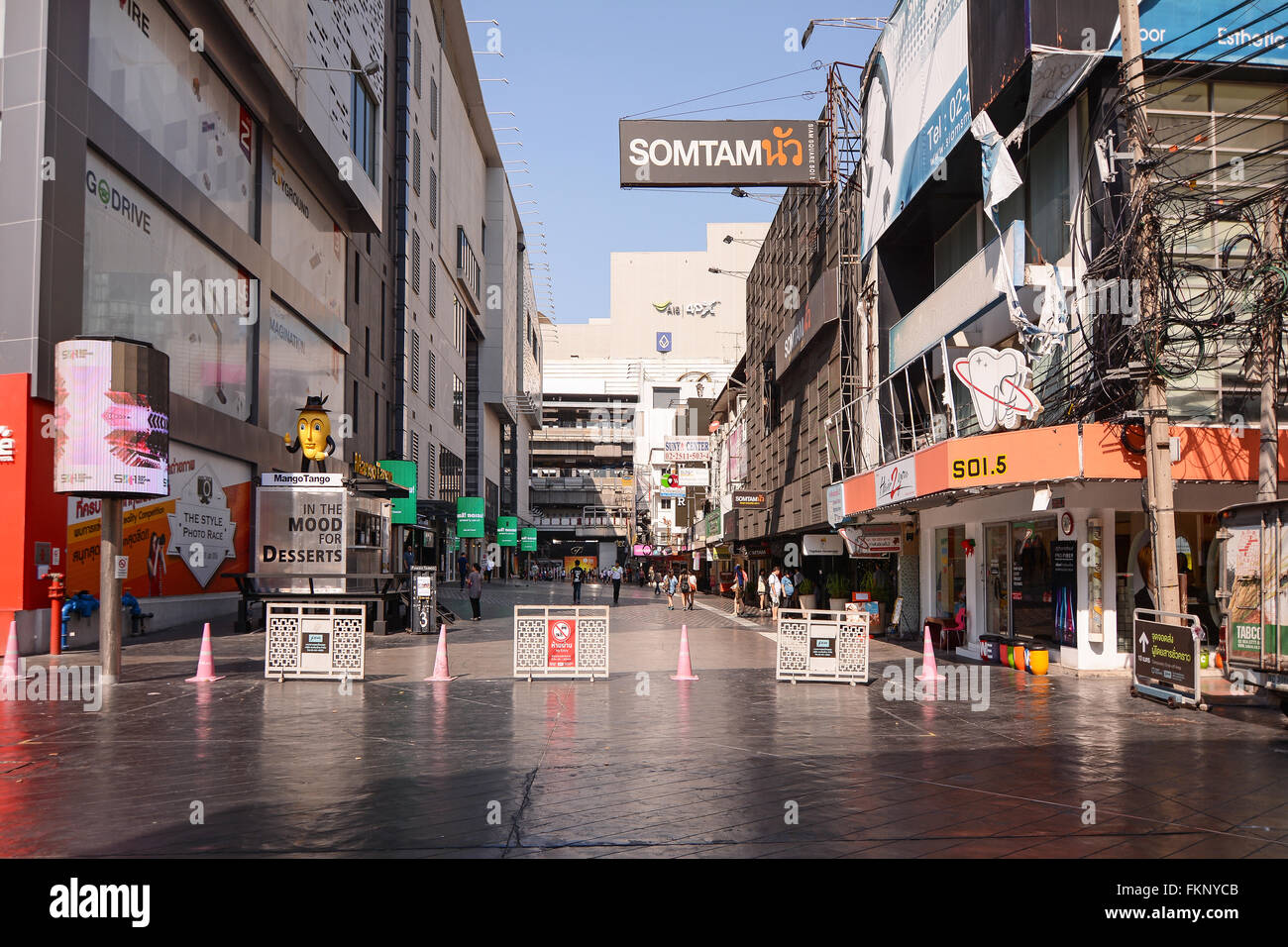 Bangkok, Thaïlande, Siam Square - 4 janvier 2016 : Walking street et boutiques dans le centre commercial Siam, soi 5, Bangkok Banque D'Images