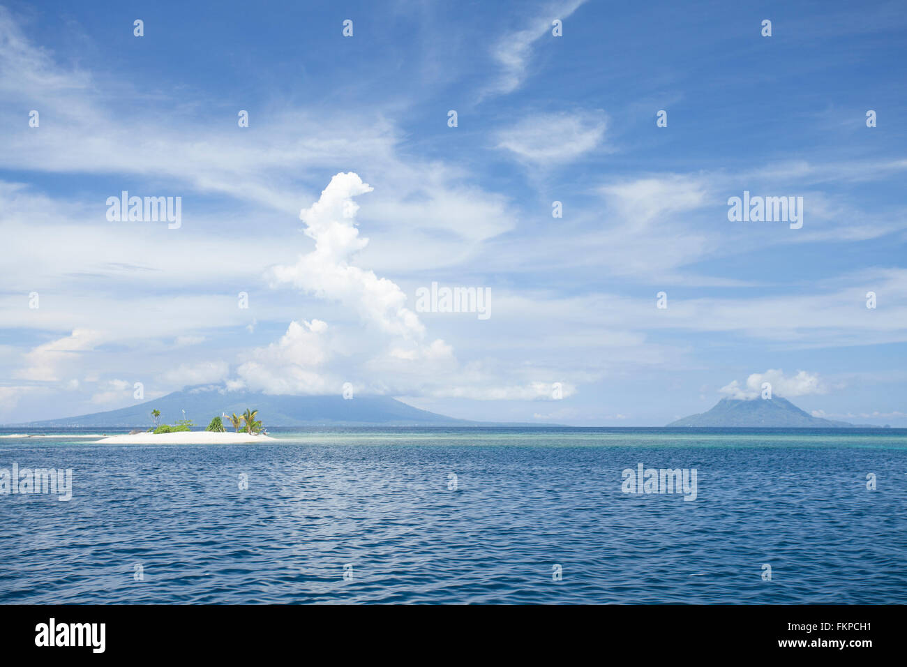 Vue d'Fastofiri Breathaking Island dans l'archipel des Moluques (Moluques) de l'Est de l'Indonésie. Banque D'Images