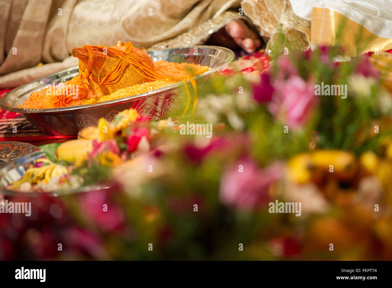 Thali indien à la noix de coco et cérémonie de mariage hindou Banque D'Images