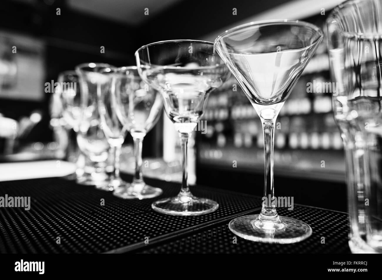 Ensemble de tasse collection de verres pour boissons bar Banque D'Images