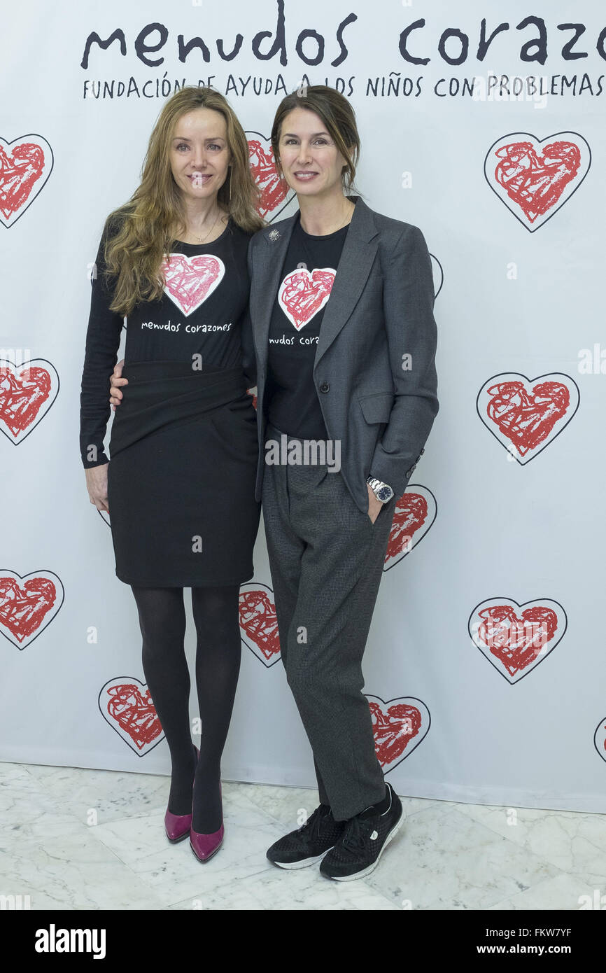 Princesse de Tirnovo de Miriam Ungria présente la collection de bijoux de bienfaisance' par 'Emociones Menudos Corazones foundation comprend : Miriam de Ungria Où : Madrid, Espagne : 08 févr. 2016 Lorsque Banque D'Images