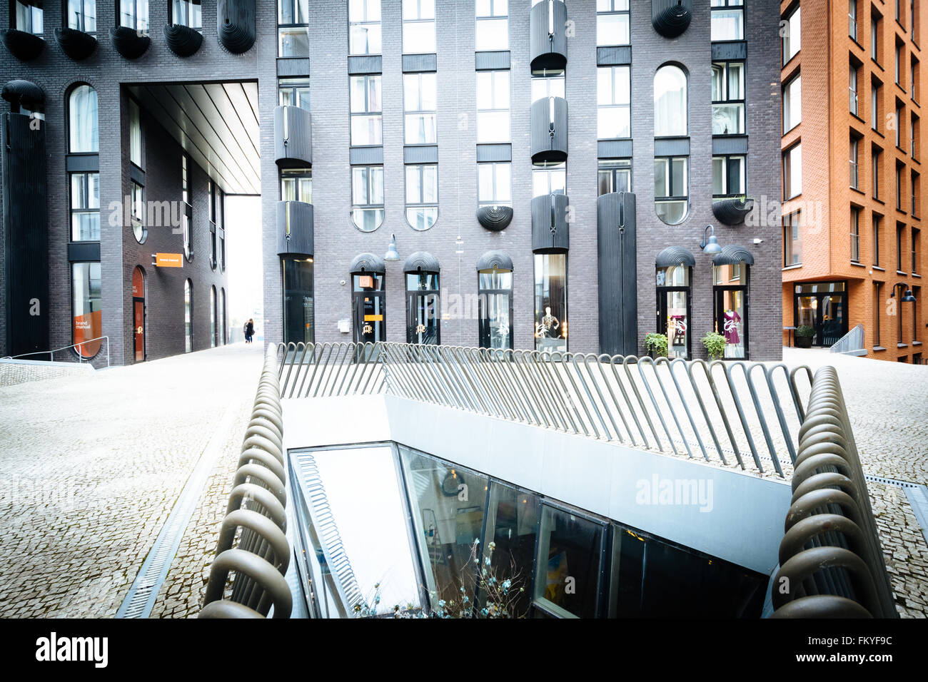 Les bâtiments modernes dans le quartier Rotermann, à Tallinn, Estonie. Banque D'Images