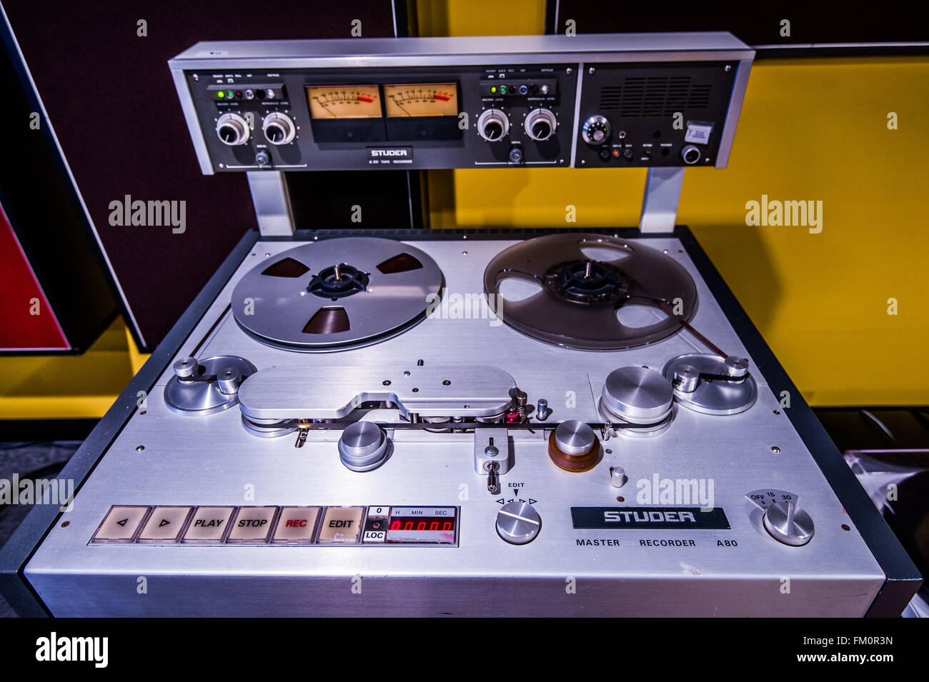 Studer rouleau à rouleau machine d'enregistrement sur bande pour la musique. Banque D'Images