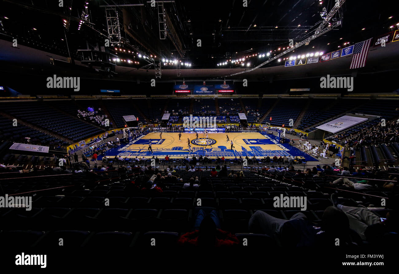 New Orleans, LA, USA. 10 Mar, 2016. L'Arène UNO Lakefront pendant un match  de basket-ball de NCAA entre les Bobcats de l'État du Texas et l'état de la  Géorgie à l'Panthers UNO