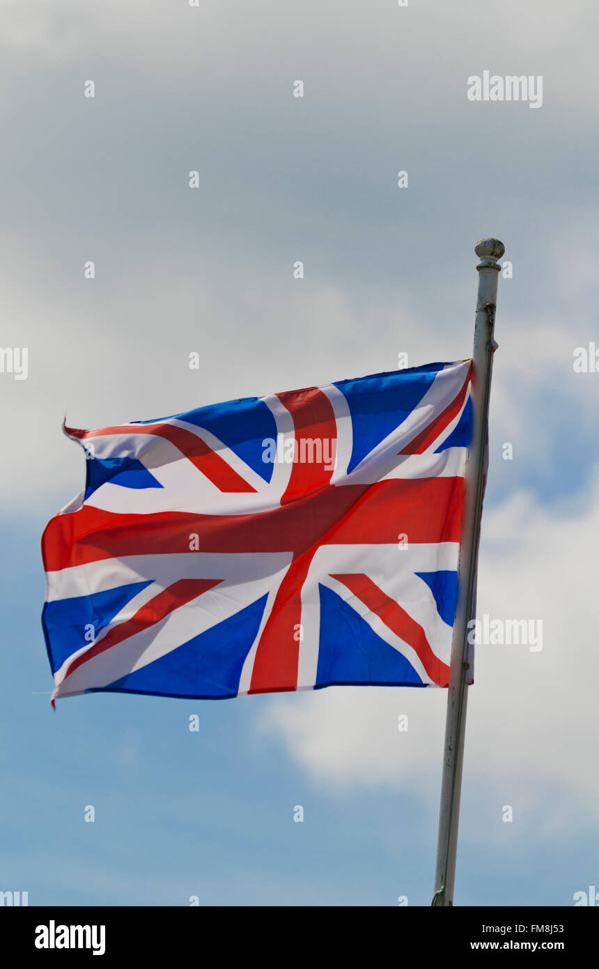 L 'Union Jack' flag dans le vent, en Angleterre, UK. Banque D'Images