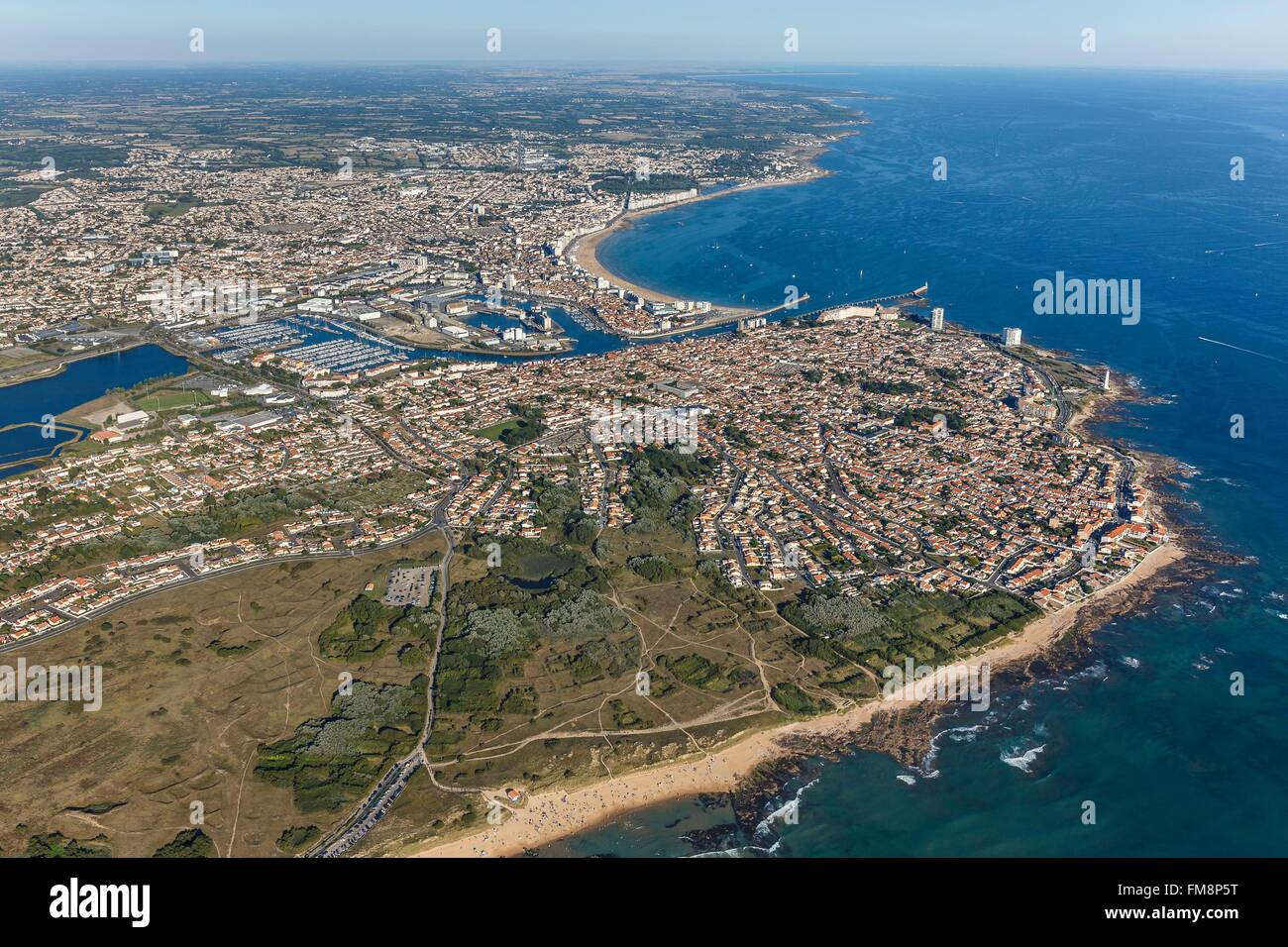 En France, en Vendée, Les Sables d'Olonne, vue générale de ...