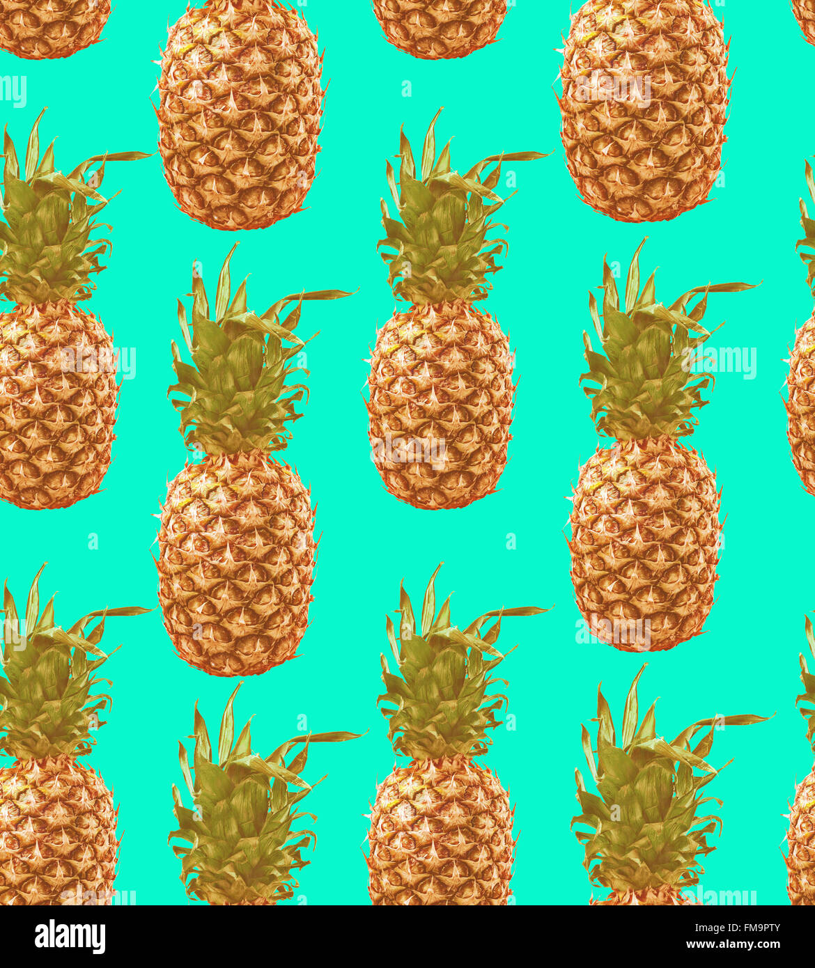Transparente avec motif coloré vintage ananas. Concept Hipster contexte idéal pour la saison estivale. Banque D'Images