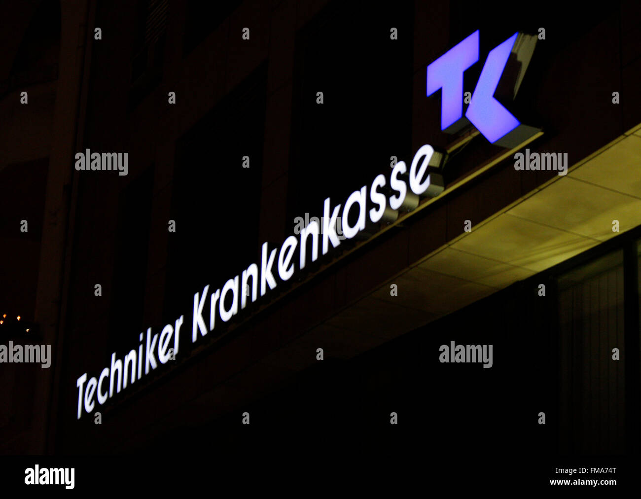 Markenname : 'TK Techniker Krankenkasse", décembre 2013, Berlin. Banque D'Images