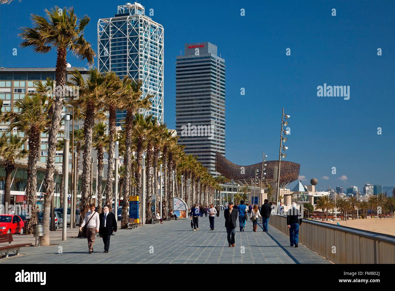 Espagne, Catalogne, Barcelone, Barceloneta, la plage de Sant Sebastià Banque D'Images