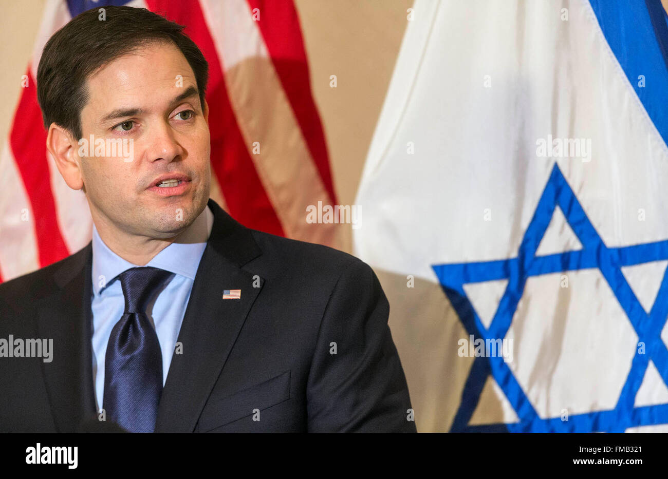 West Palm Beach, Floride, USA. Mar 11, 2016. Le sénateur Marco Rubio, candidat présidentiel républicain lors d'une conférence de presse le vendredi 11 mars 2016, au Temple Beth El à West Palm Beach. Credit : Bill Ingram/Le Palm Beach Post/ZUMA/Alamy Fil Live News Banque D'Images