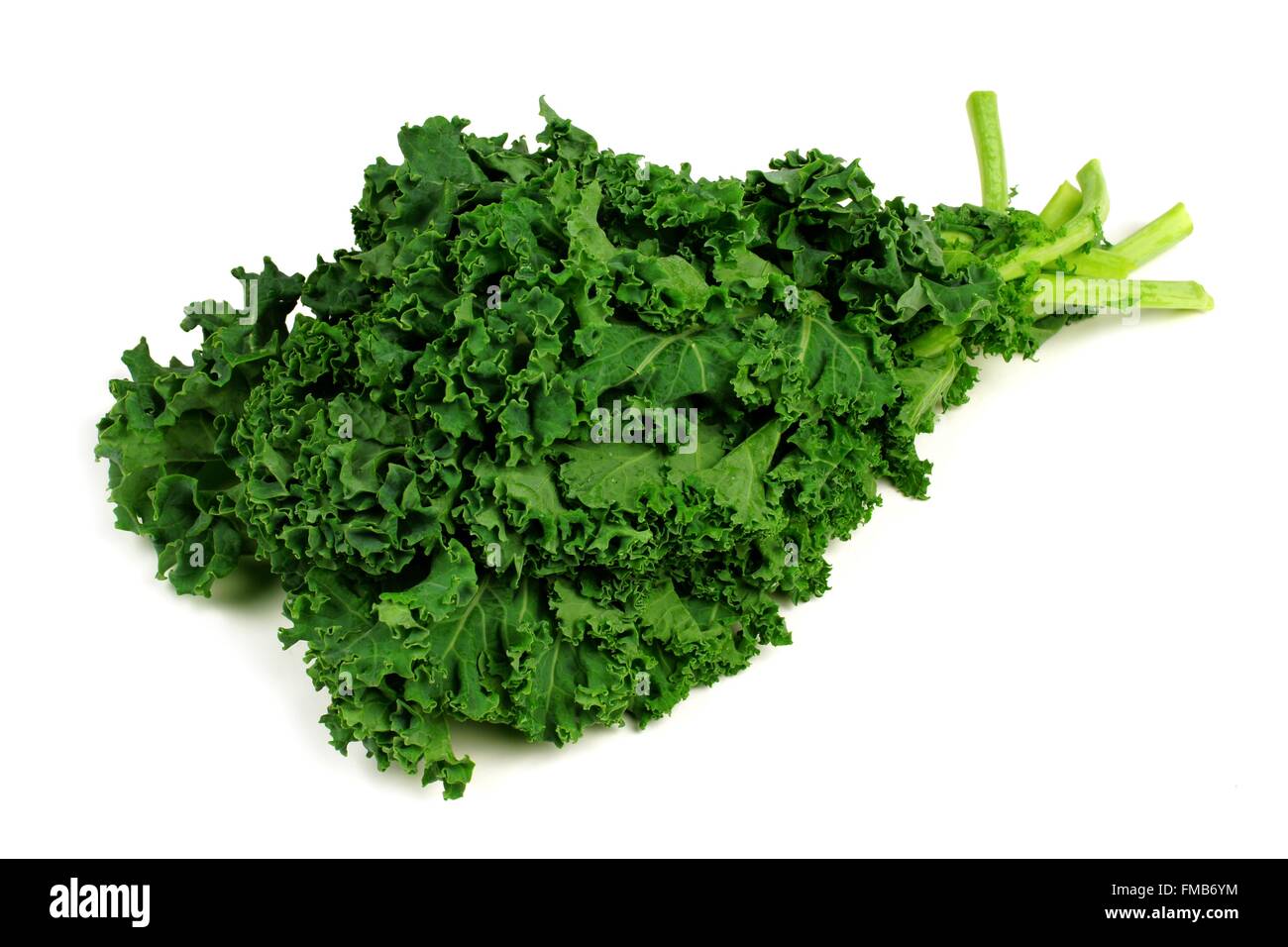 Bunch of fresh kale over a white background Banque D'Images