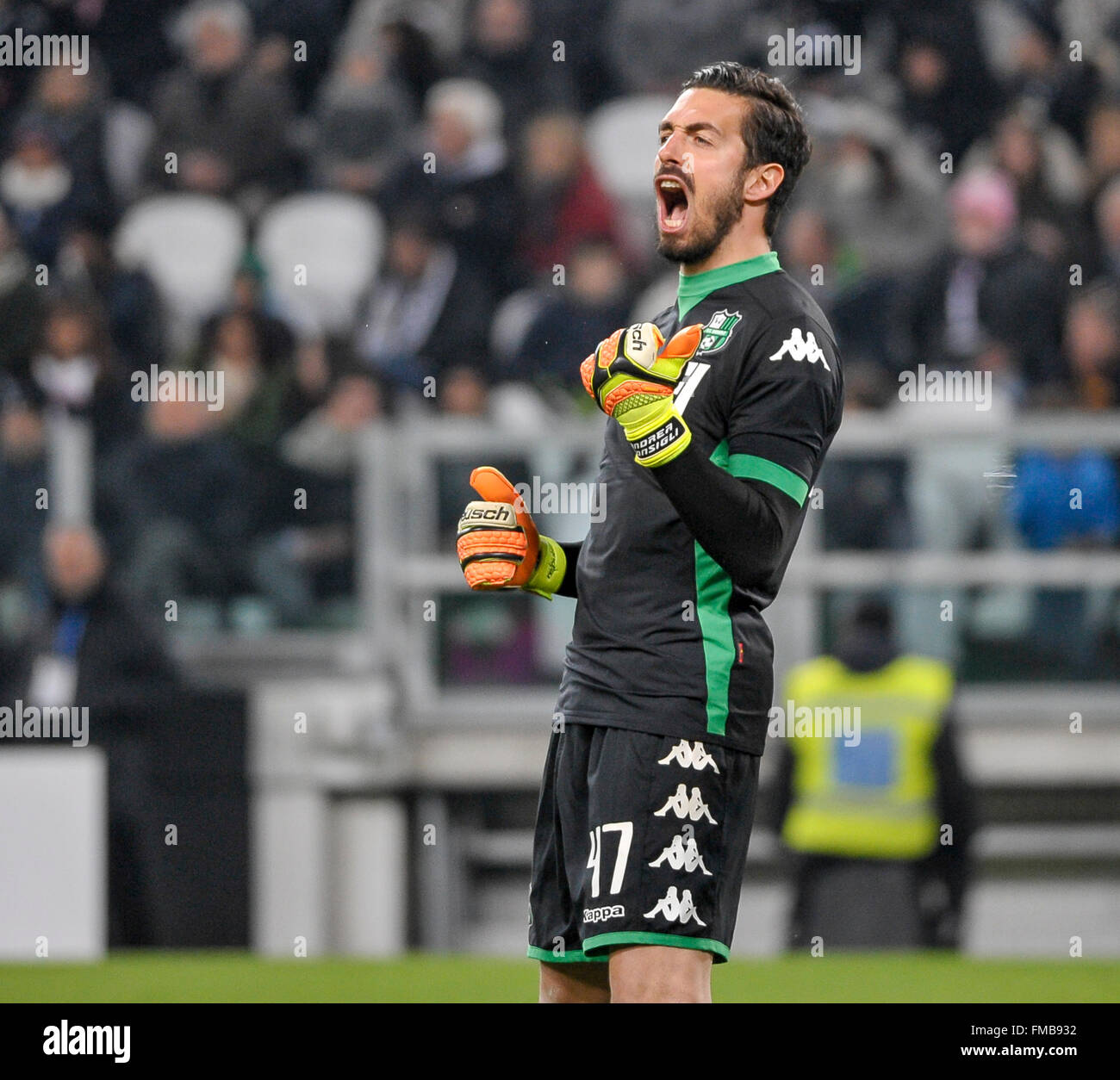 Turin, Italie. 11 mars 2016 : Andrea Consigli gestes au cours de la serie d'un match de football entre la Juventus et US Sassuolo Calcio au Juventus Stadium à Turin, Italie. Credit : Nicolò Campo/Alamy Live News Banque D'Images