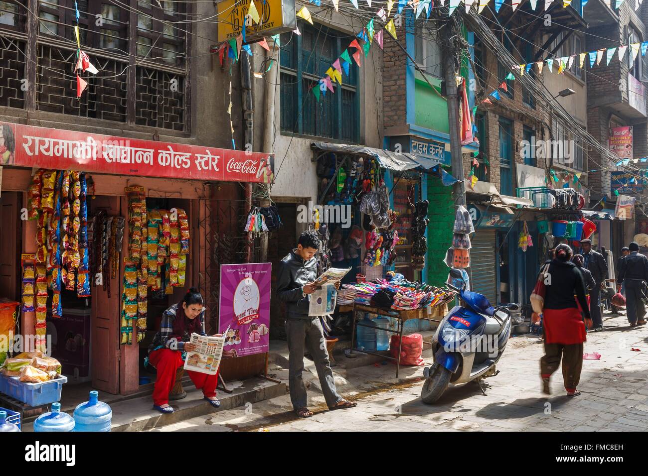 Le Népal, zone Bagmati, Katmandou, une rue Banque D'Images