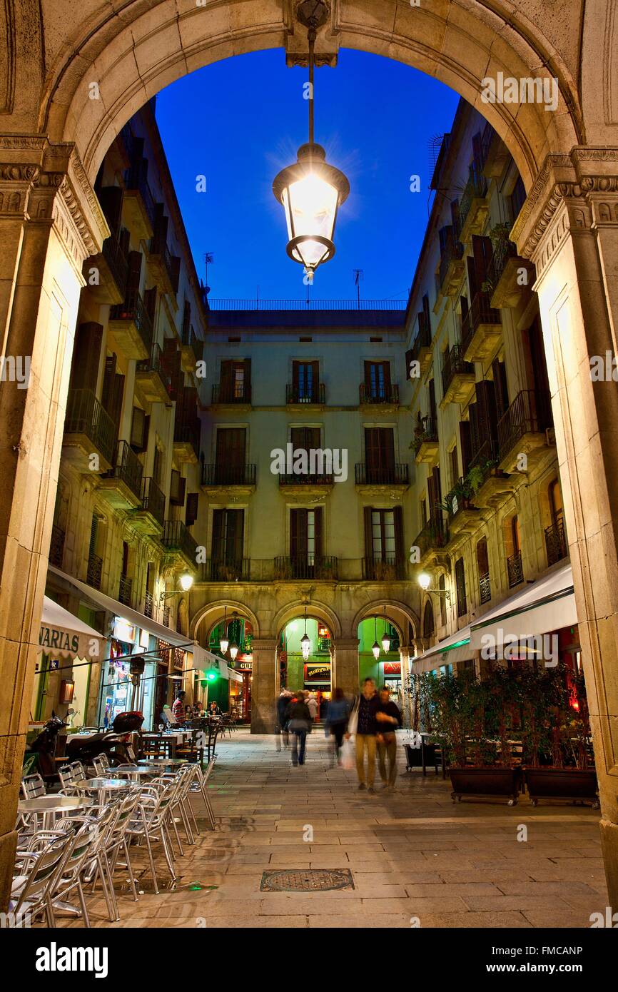 Espagne, Catalogne, Barcelone, Barcelone 's street by night Banque D'Images
