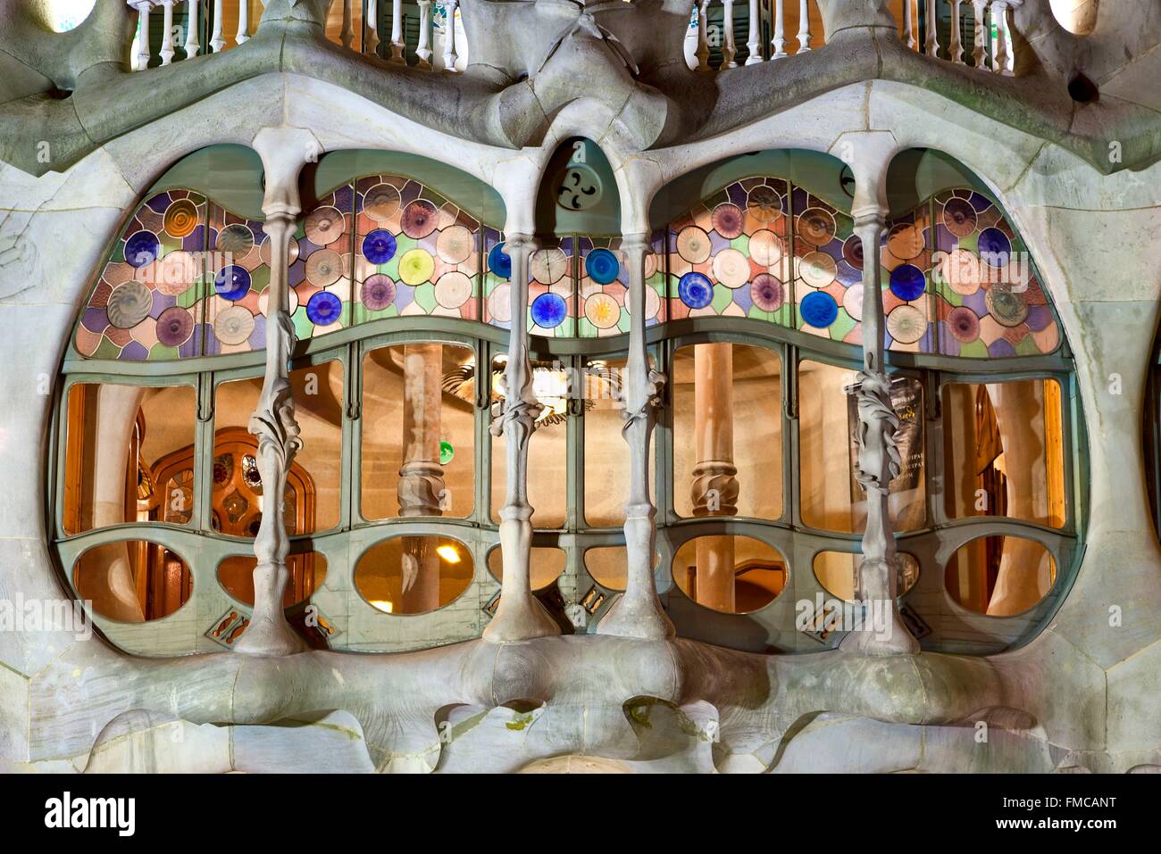Espagne, Catalogne, Barcelone, Passeig de Gracia, façade de la Casa Batllo de l'architecte Antoni Gaudi, inscrite au Banque D'Images