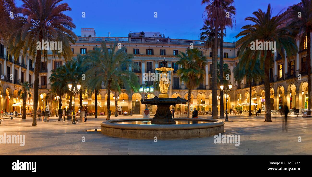 Espagne, Catalogne, Barcelone, Plaça Reial Banque D'Images