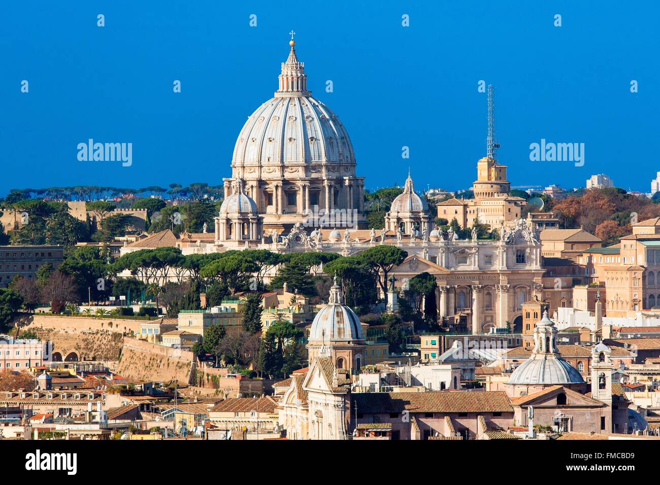 L'Italie, Lazio, Rome, centre historique classé au Patrimoine Mondial par l'UNESCO, Vue Panoramique de la Basilique St Pierre Banque D'Images