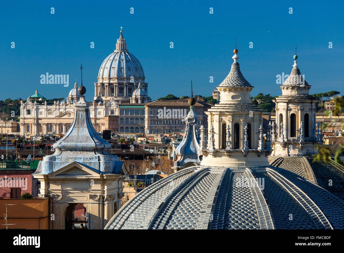 L'Italie, Lazio, Rome, centre historique classé au Patrimoine Mondial de l'UNESCO, la Piazza del Popolo, de la Cupula vu de la Banque D'Images