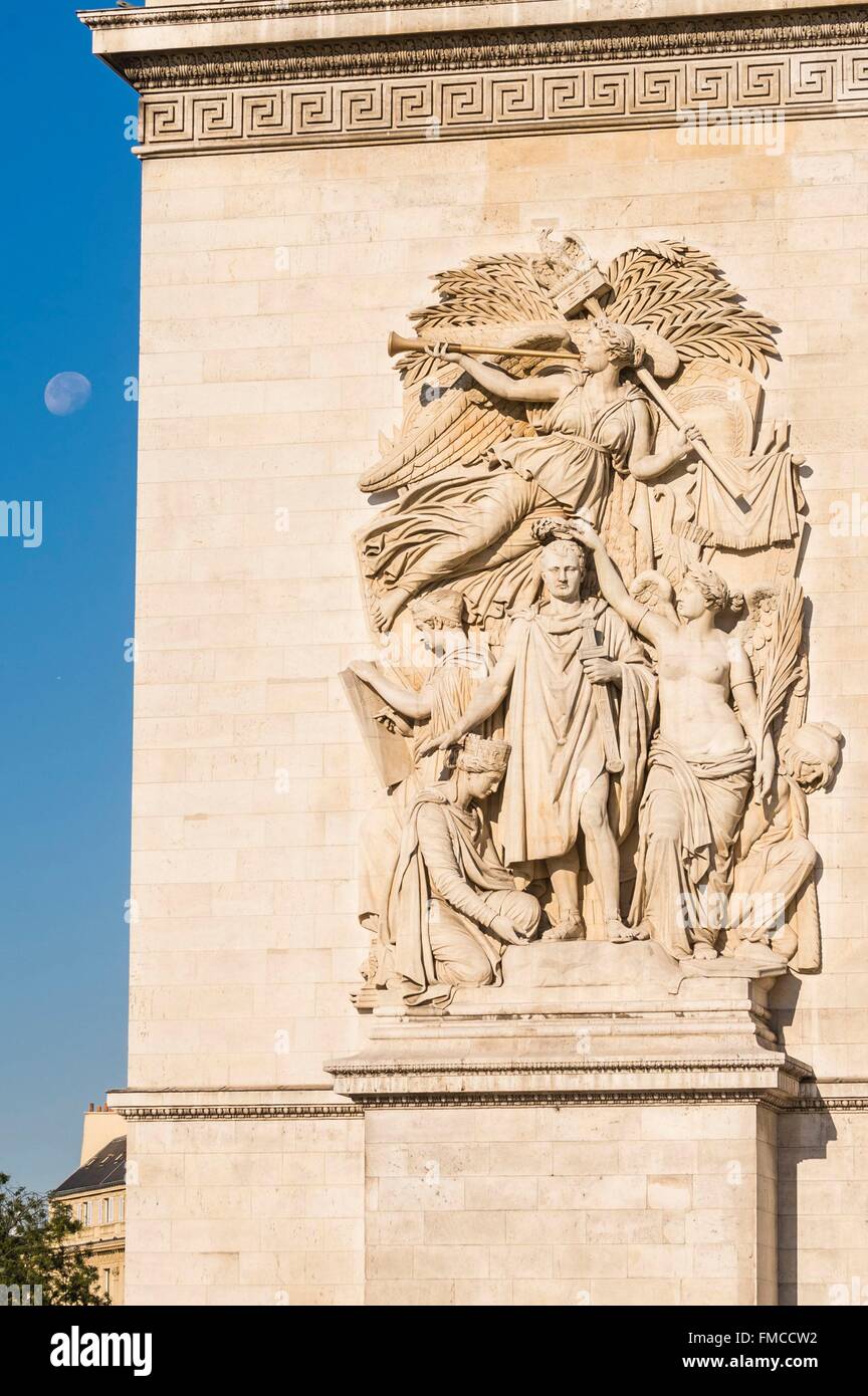 France, Paris, Place de l'Étoile (Place Charles de Gaulle), l'Arc de Triomphe, couronné par la victoire de Napoléon Banque D'Images