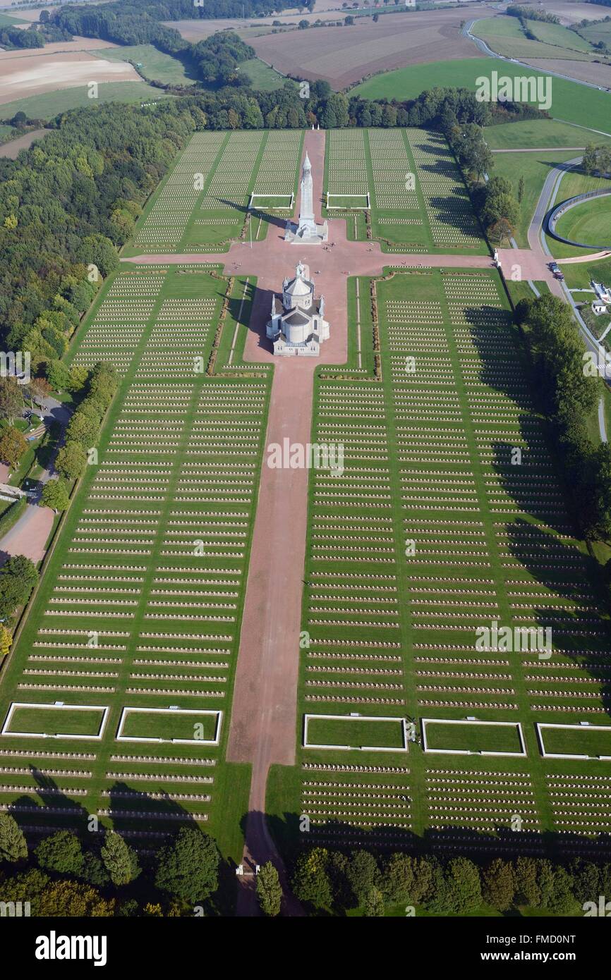 La France, Pas de Calais, Ablain Saint Nazaire, nécropole nationale de Notre Dame de Lorette avec sa chapelle et sa basilique Banque D'Images