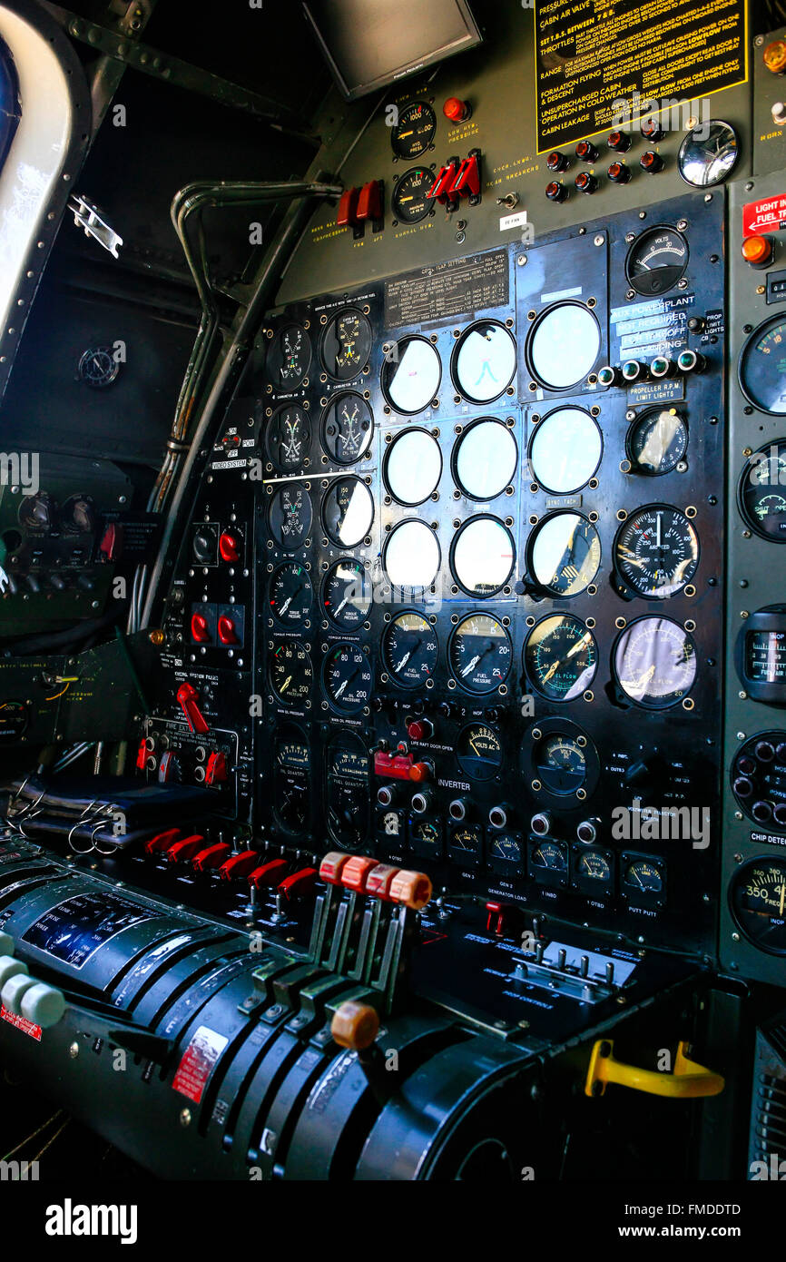 La DEUXIÈME GUERRE MONDIALE, Boeing B29 Superfortress Bomber ingénieur de vol avion gare Banque D'Images