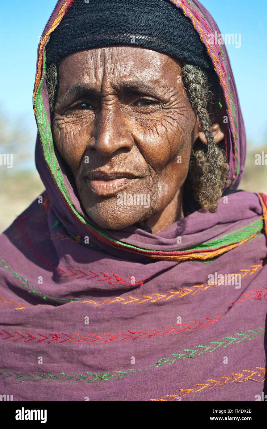Femme appartenant à la tribu Afar (Éthiopie) Banque D'Images