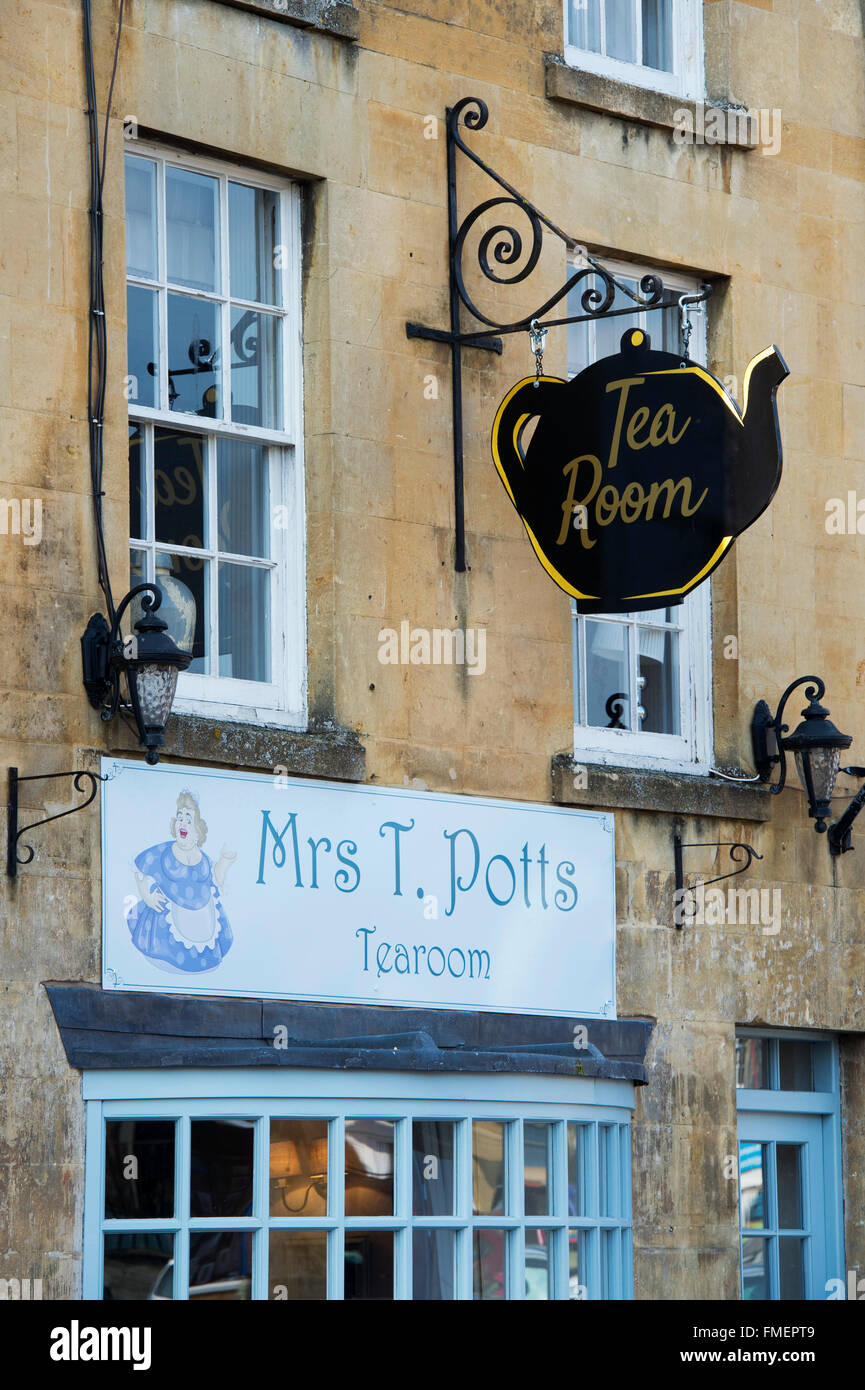 Mme T Potts de thé, Moreton in Marsh, Cotswolds, Gloucestershire, Angleterre Banque D'Images