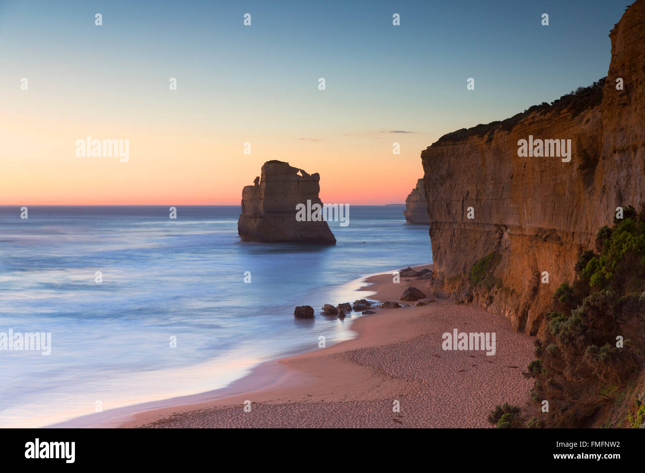 Des piles de douze apôtres au Gibson Étapes, Port Campbell National Park, Great Ocean Road, Victoria, Australie Banque D'Images