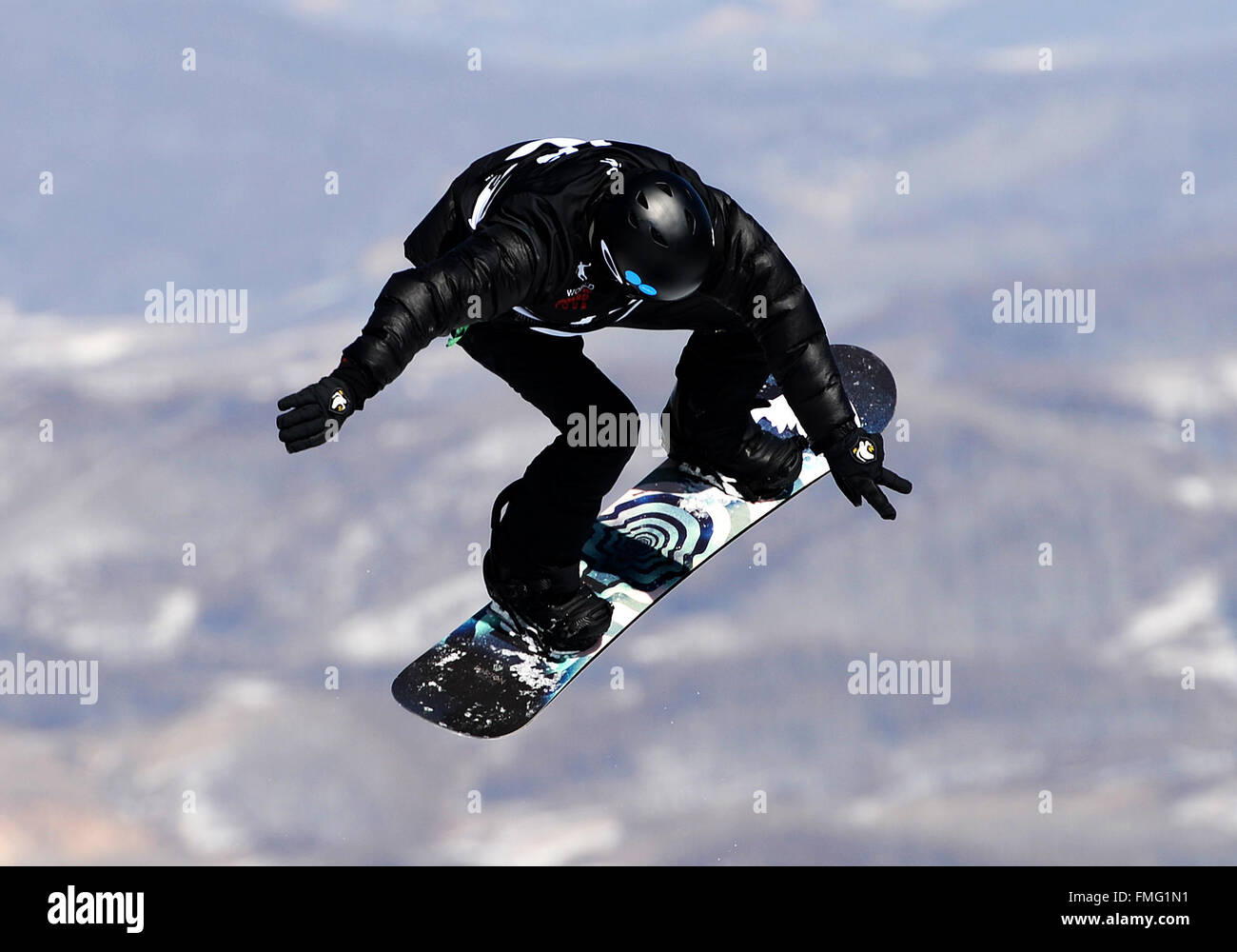 La Chine Yabuli, province de Heilongjiang. Mar 12, 2016. Shaun White, de l'United States fait concurrence au cours de la qualification de slopestyle hommes au Corona Snowboard Championnats du monde dans la ville de Harbin, au nord-est de la province de la Chine, 12 mars 2016. Shaun White a été éliminé avec 37,25 points. Credit : Wang Kai/Xinhua/Alamy Live News Banque D'Images