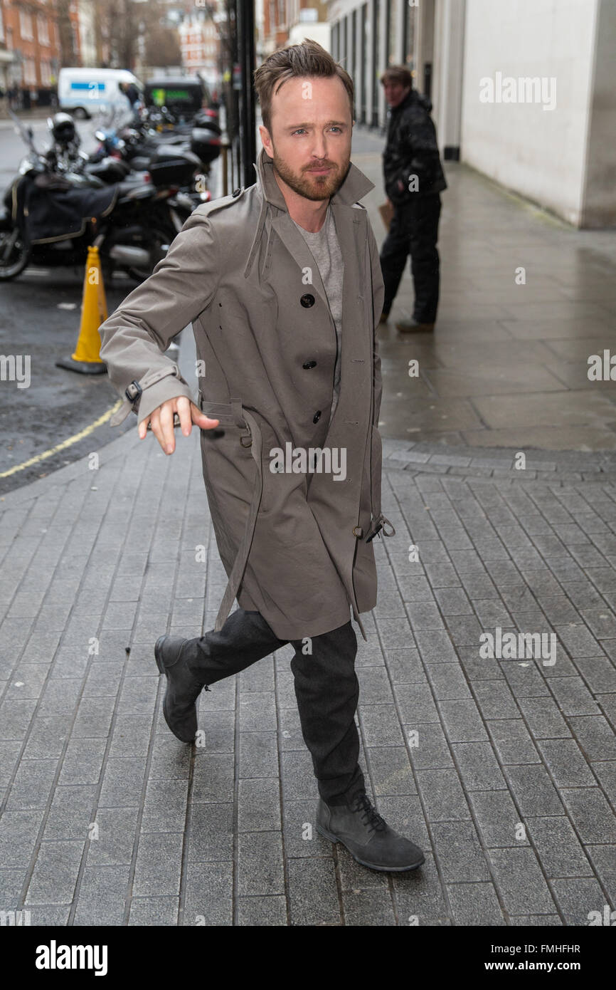 Aaron Paul arrivant à la BBC Radio 1 studios avec : Aaron Paul Où : London, Royaume-Uni Quand : 10 Oct 2016 Banque D'Images