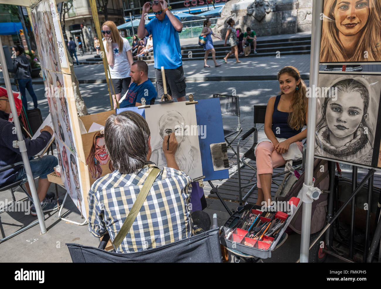 Peintre De Portrait De La Rue A La Rue De La Rambla De Barcelone Espagne Photo Stock Alamy