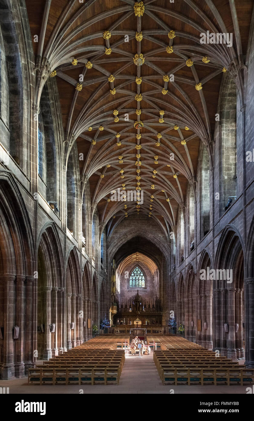 L'intérieur imposant de la cathédrale de Chester. Chester, Cheshire, Angleterre, Royaume-Uni Banque D'Images