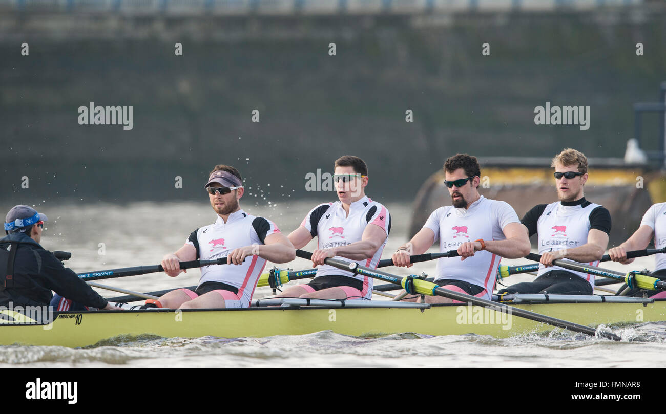 UK. 12 mars, 2016. Boat Race Fixtures final avant la course de bateau. Oxford University Boat Club v Léandre. OUBC :, B) 2) Georgy McKirdy, James White, 3) Morgan, Gerlak 4) Joshua Bugajski, 5) Leo Carrington, 6) Jørgen Tveit, 7) Jamie Cook, S) Nik Hazell, C) Sam Collier, Leander :, B) Chris Boddy, 2) Tom Ford, 3) Barney Stentiford, 4) Adam Neill, 5) Cameron Buchan, 6) Phil Congdon, 7) Tim Clarke, George Rossiter, C) Phelan Hill, Crédit : Duncan Grove/Alamy Live News Banque D'Images