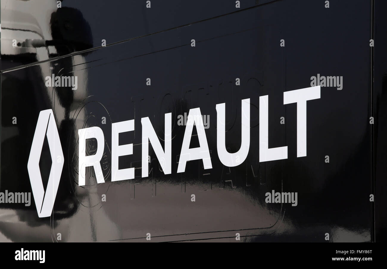Le camping-car de Renault Sport F1 vu au cours de la session de formation pour la prochaine saison de Formule 1 au circuit de Barcelone, Plaça de Catalunya à Barcelone, Espagne, 23 février 2016. Photo : Jens Buettner/dpa Banque D'Images