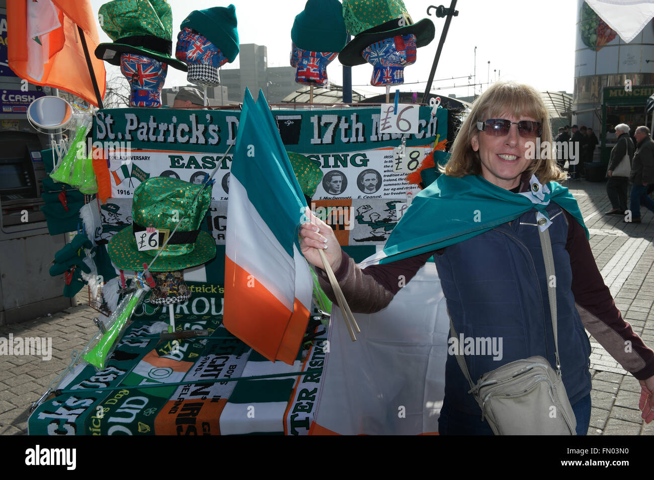 Birmingham, UK. 13 mars, 2016. St Patricks Day célébrations le dimanche avant le jour j. Parade à travers le centre-ville de Birmingham 13 mars 2016. Birmingham ENgland Crédit : Terry Mason / Alamy Live News Banque D'Images