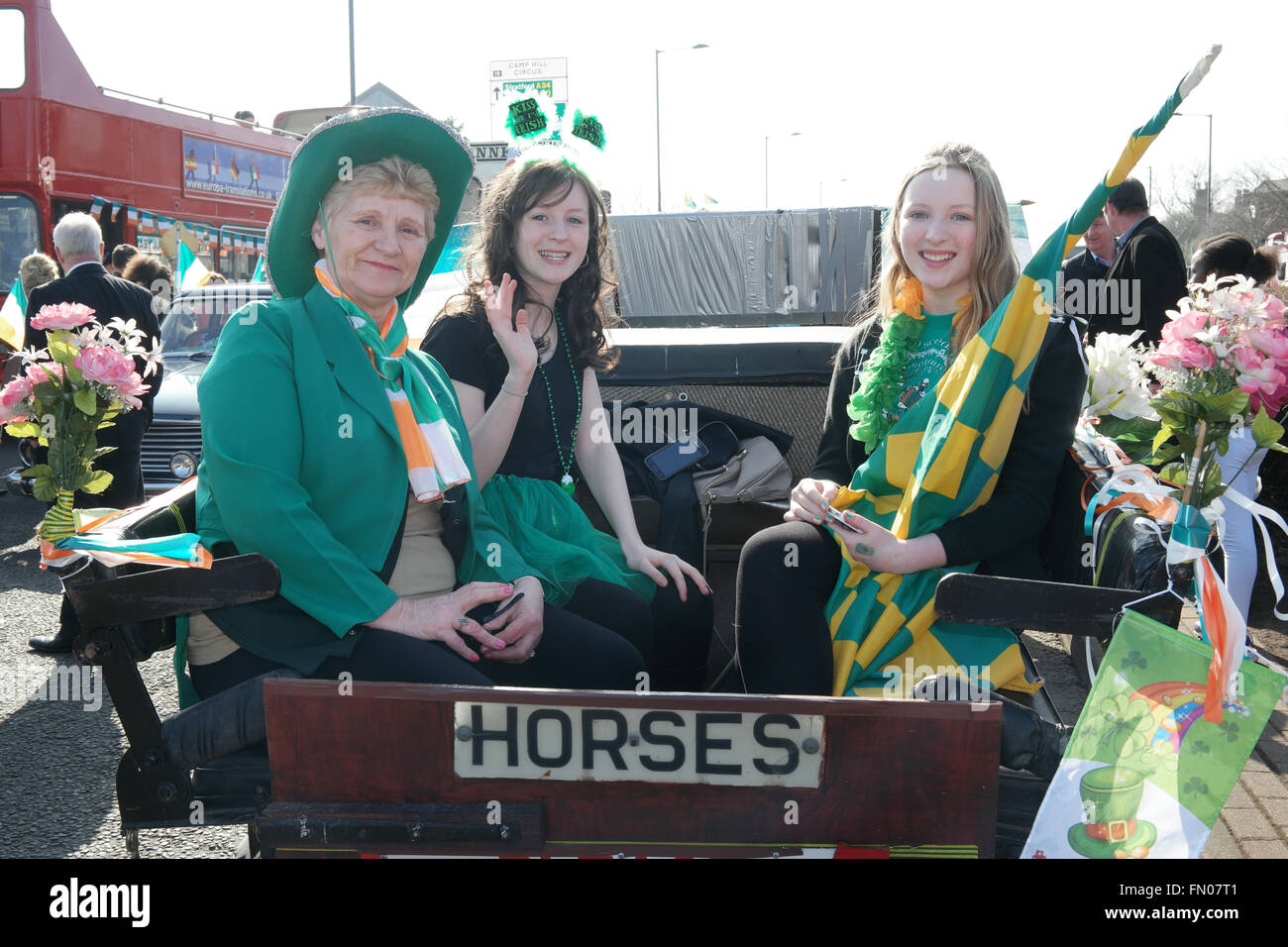 Birmingham, UK. 13 mars, 2016. St Patricks Day célébrations le dimanche avant le jour j. Parade à travers le centre-ville de Birmingham 13 mars 2016. Birmingham ENgland Crédit : Terry Mason / Alamy Live News Banque D'Images