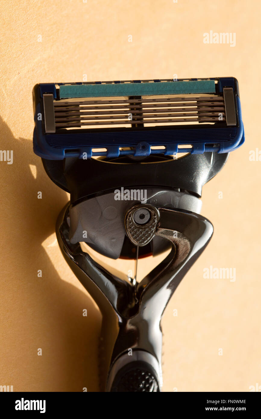 Une lame de rasoir Gillette Fusion ProGlide. Le rasoir a 5 lames Photo  Stock - Alamy