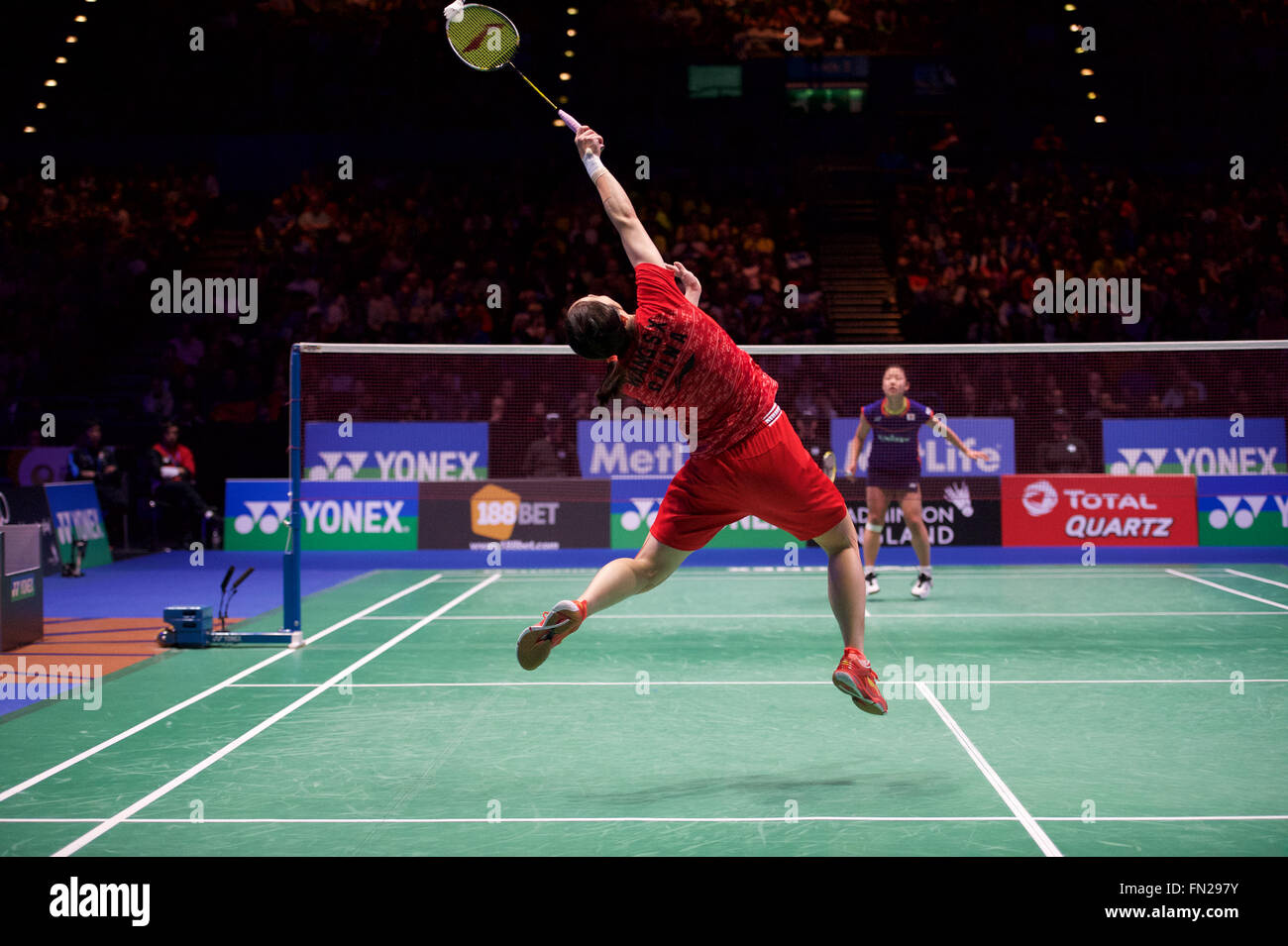 Barclaycard Arena, Birmingham, UK. Mar 13, 2016. Yonex All England Open Badminton Championships. Shixian Wang Chine, femmes, finale retour du volant, Crédit : Action Plus Sport/Alamy Live News Banque D'Images