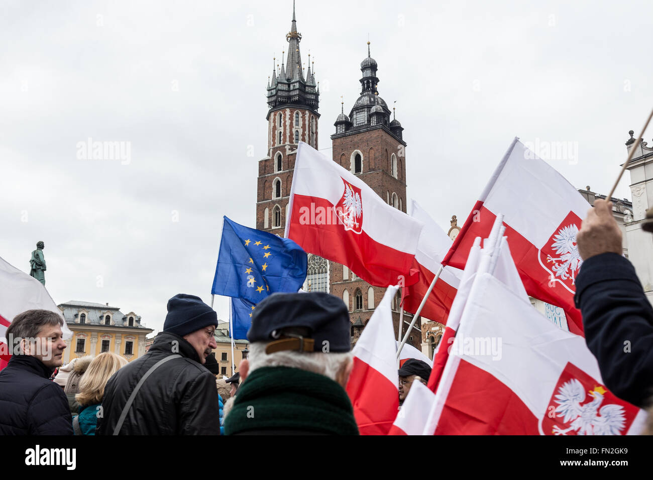 Cracovie, Pologne. 13 mars, 2016. Le Comité pour la défense de la démocratie en Pologne a organisé une manifestation à Cracovie sur le 13 de mars 2016. Les organisateurs mis a invité le président de Pologne Andrzej Duda pour débattre avec eux le rôle et l'état de constitution et d'un état de droit en Pologne. Credit : Dominika Zarzycka/Alamy Live News Banque D'Images