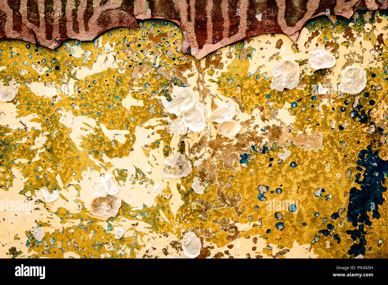 Des modèles d'érosion sur les coques de bateaux disponibles, Antigua Slipway, English Harbour, Antigua Banque D'Images