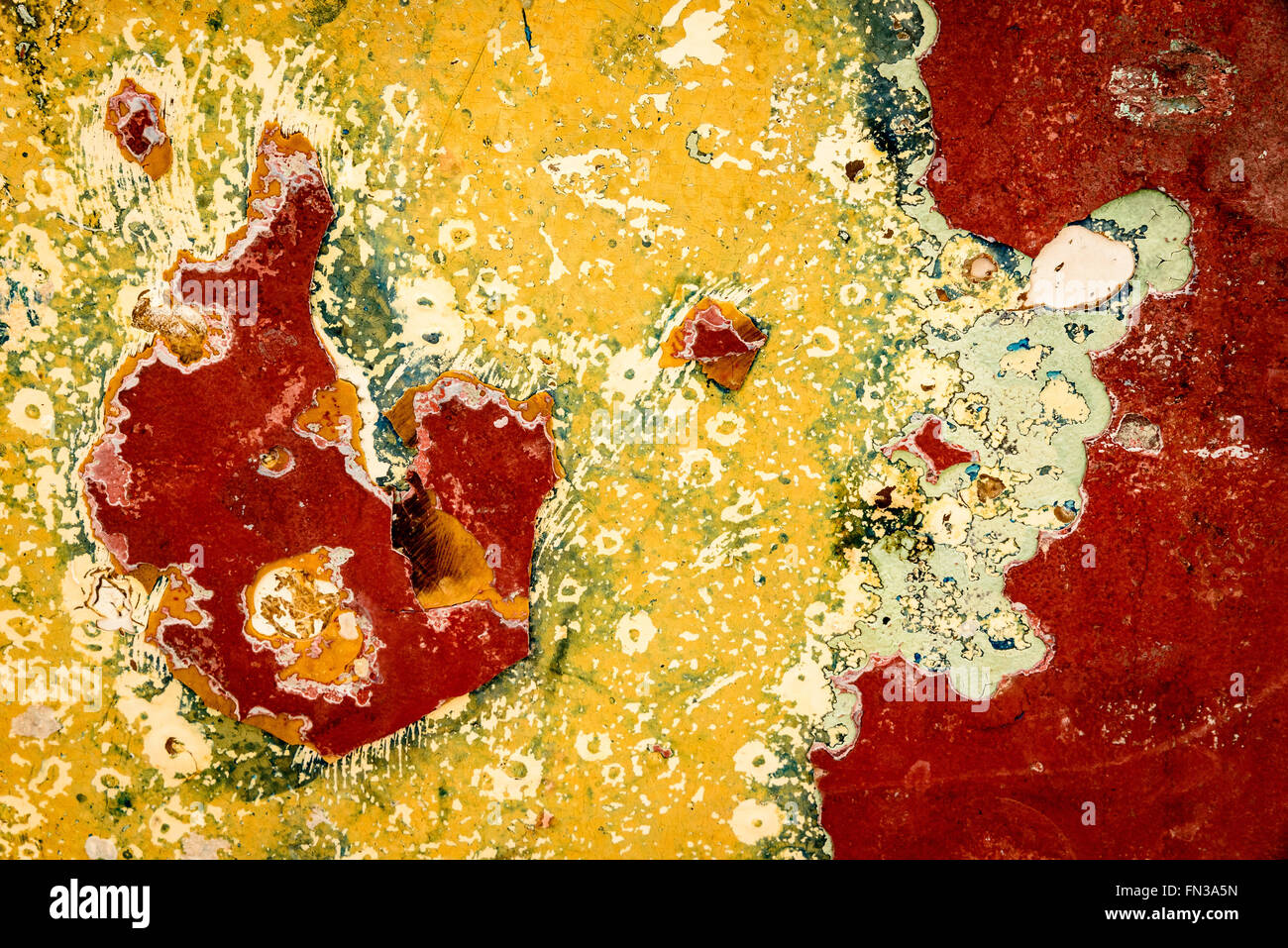 Des modèles d'érosion sur les coques de bateaux disponibles, Antigua Slipway, English Harbour, Antigua Banque D'Images