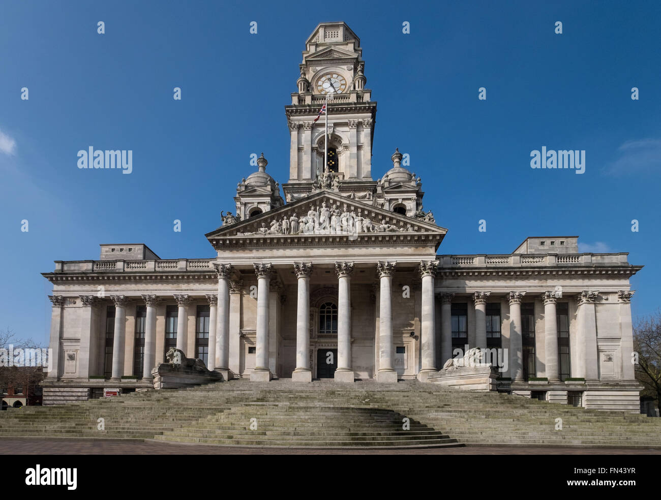 Portsmouth Guildhall Guildhall Square à Portsmouth. Portsmouth Coroner's Court est situé dans la maison de chambres. Banque D'Images