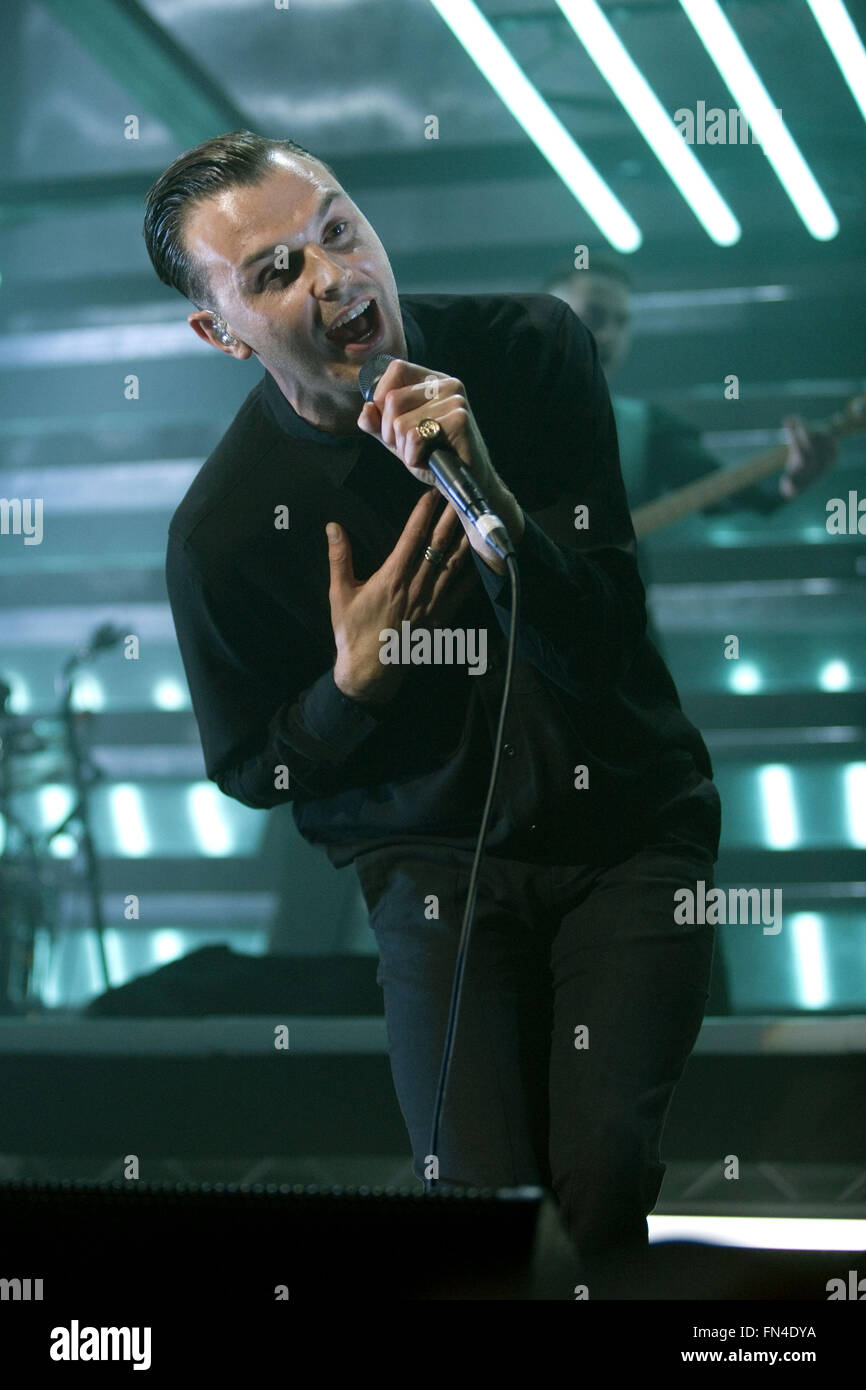 Duo synthpop anglaise fait mal à la tête d'O2 Academy à Glasgow avec Theo Hutchcraft : où : Glasgow, Écosse, Royaume-Uni Quand : 11 Oct 2016 Banque D'Images