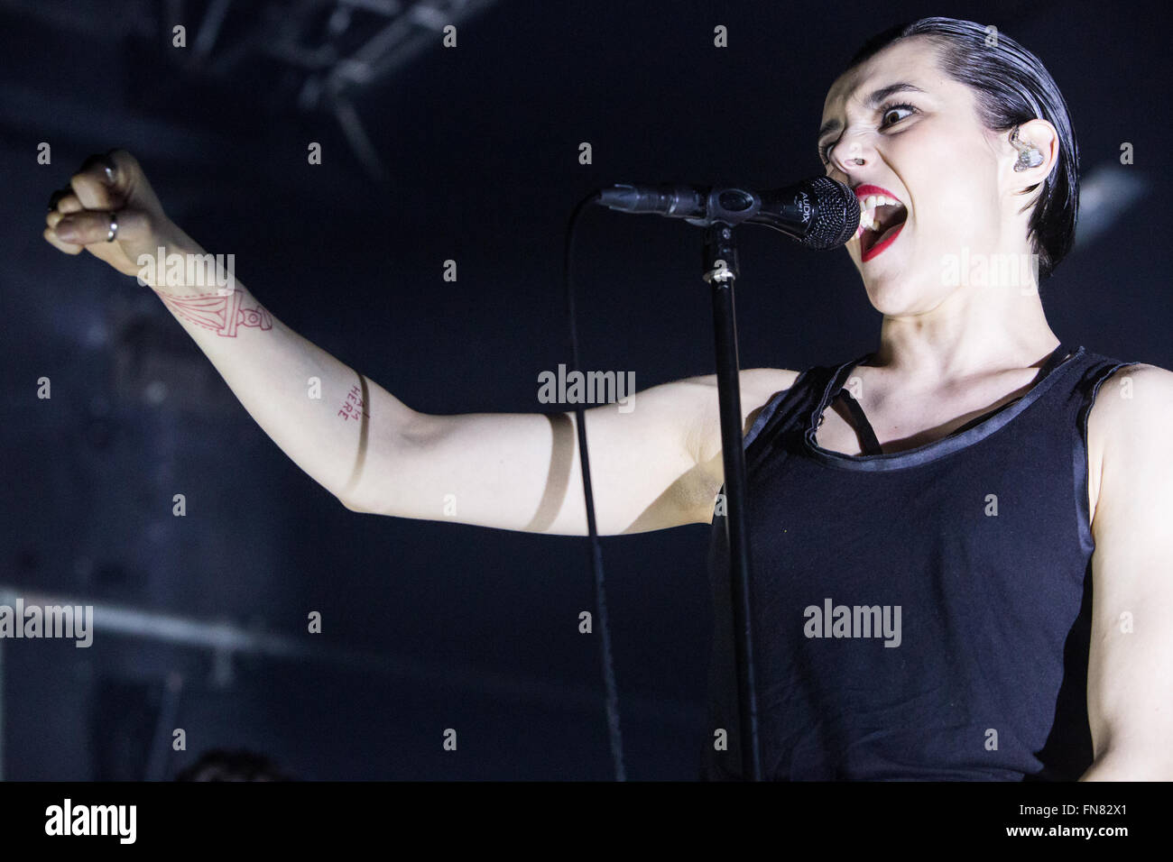 Milan Italie. 13 mars 2016. Le groupe de rock anglais sauvages il se produit sur scène à Magazzini Generali pour présenter leur nouvel album 'adore la vie" Crédit : Rodolfo Sassano/Alamy Live News Banque D'Images