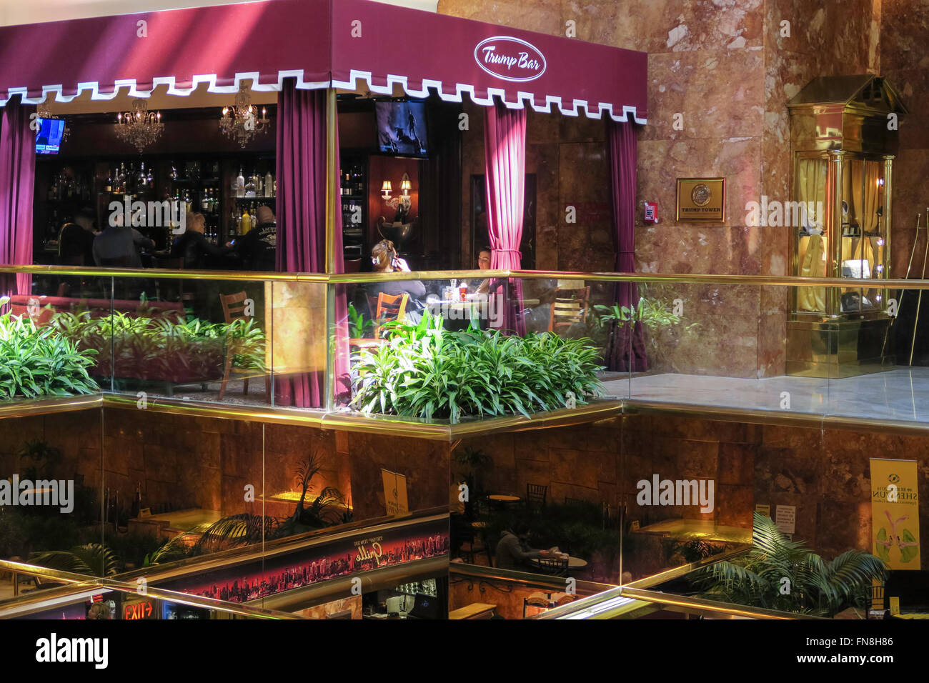 L'Espace Public Atrium, Trump Tower, NYC Banque D'Images