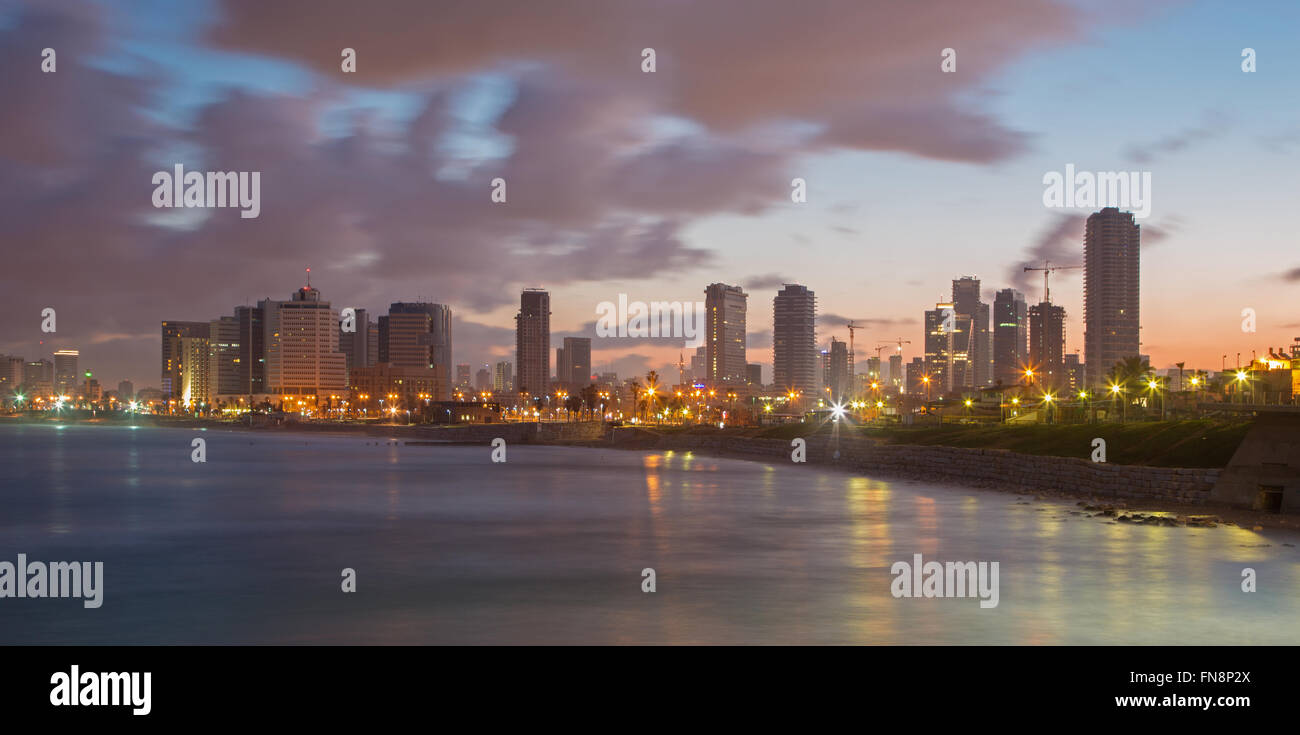 TEL AVIV, ISRAËL - 2 mars, 2015 : panorama de Tel Aviv dans la matinée. Banque D'Images