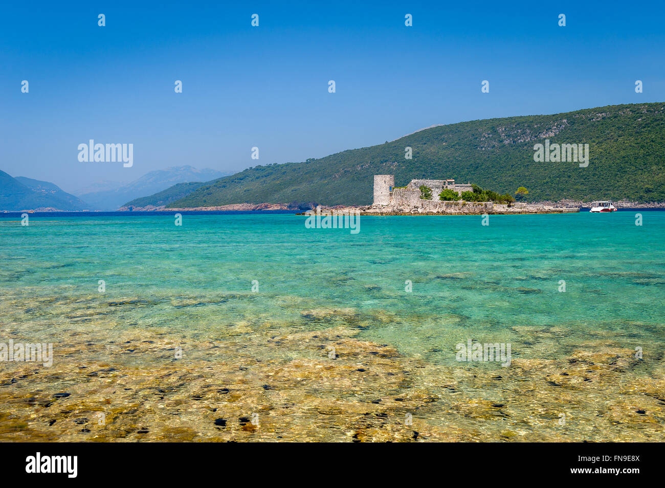 Baie de rêve et petite forteresse sur l'île Banque D'Images