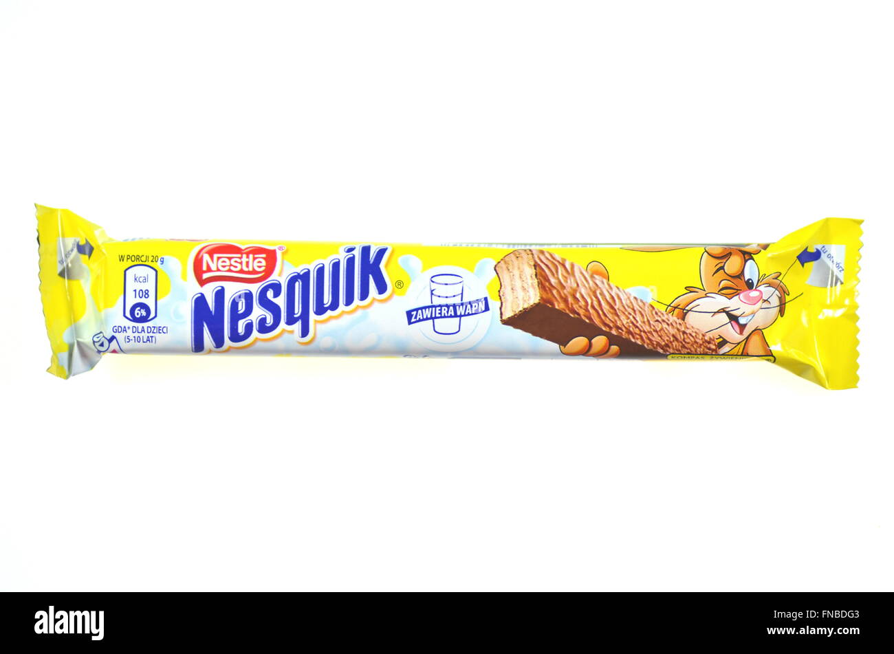 Barre de chocolat Nesquik isolé sur fond blanc Photo Stock Alamy
