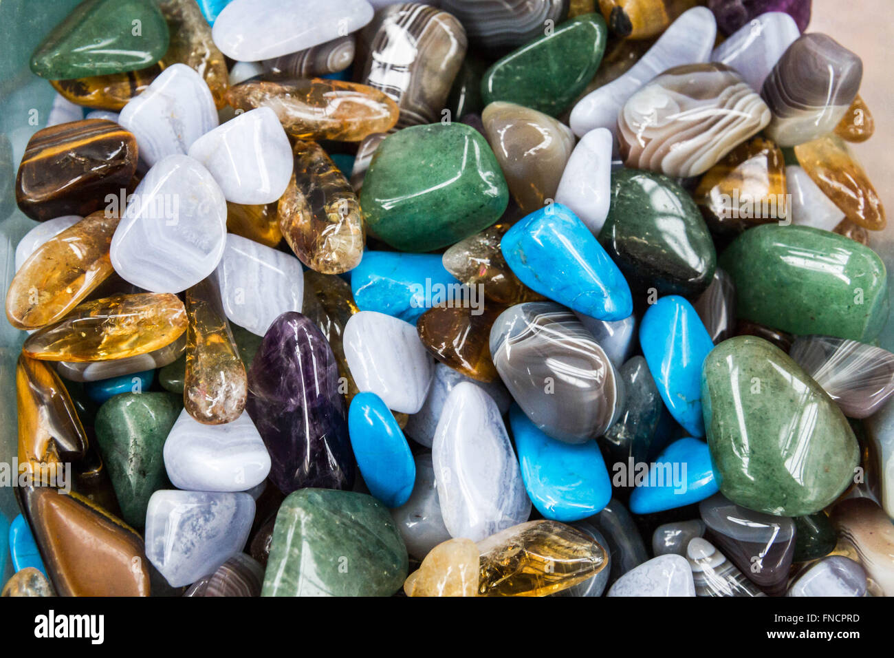 Pierres de couleurs naturelles de différentes races Banque D'Images